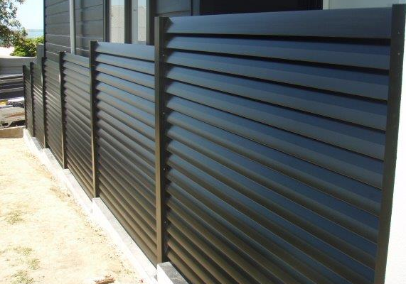Louver fence (1)