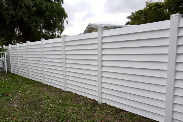 Louver fence (8)
