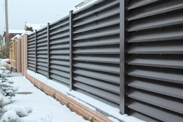 Louver fence (9)