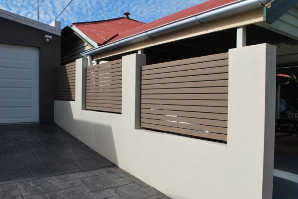 Slat fence (11)