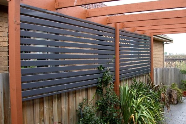 Slat fence (3)