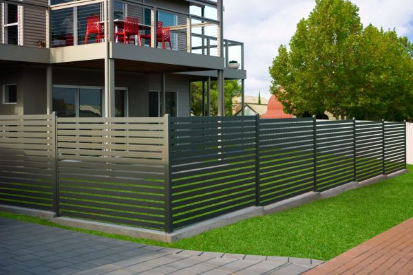 Slat fence (4)